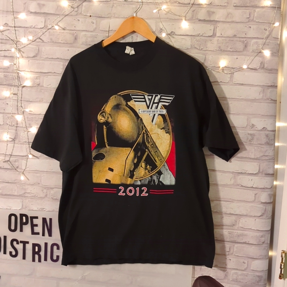Men's T-shirt